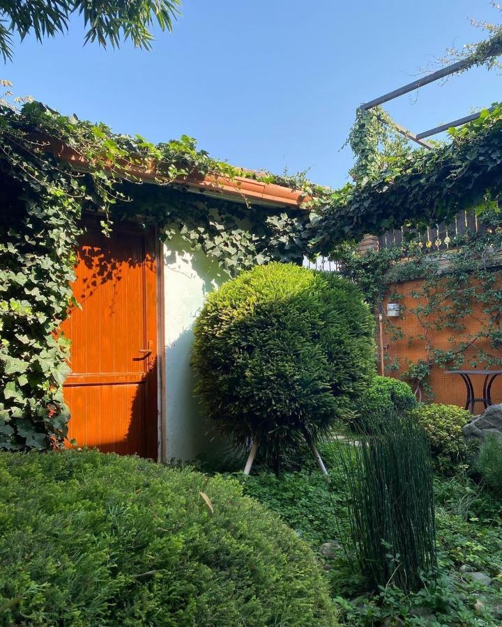 The Zodiac Garden Hotel Mtskheta Exterior photo